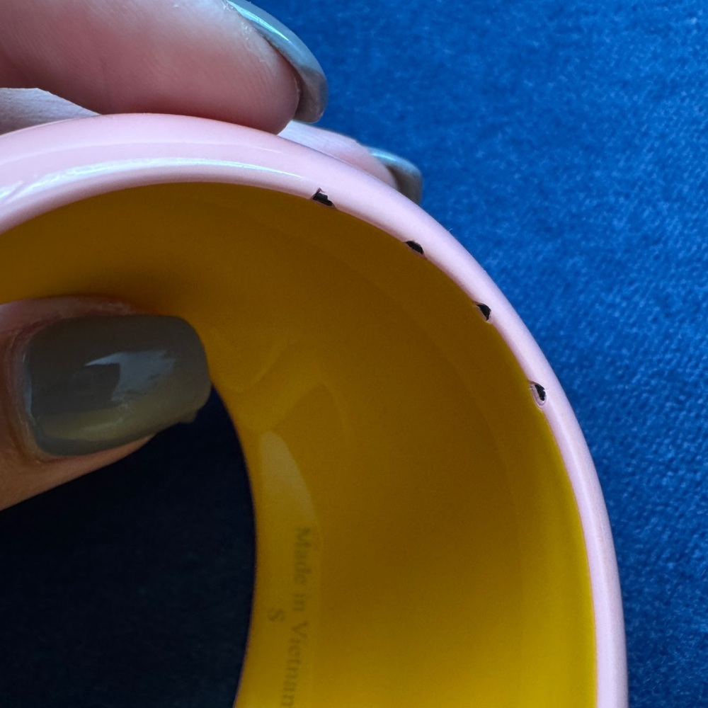 HERMES Bois‎ Laque Pink Lacquered
Wood Cuff Bracelet - Picture 4 of 9